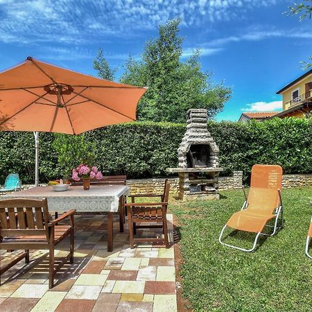 Amazing Apartment In Porec With Wifi Esterno foto