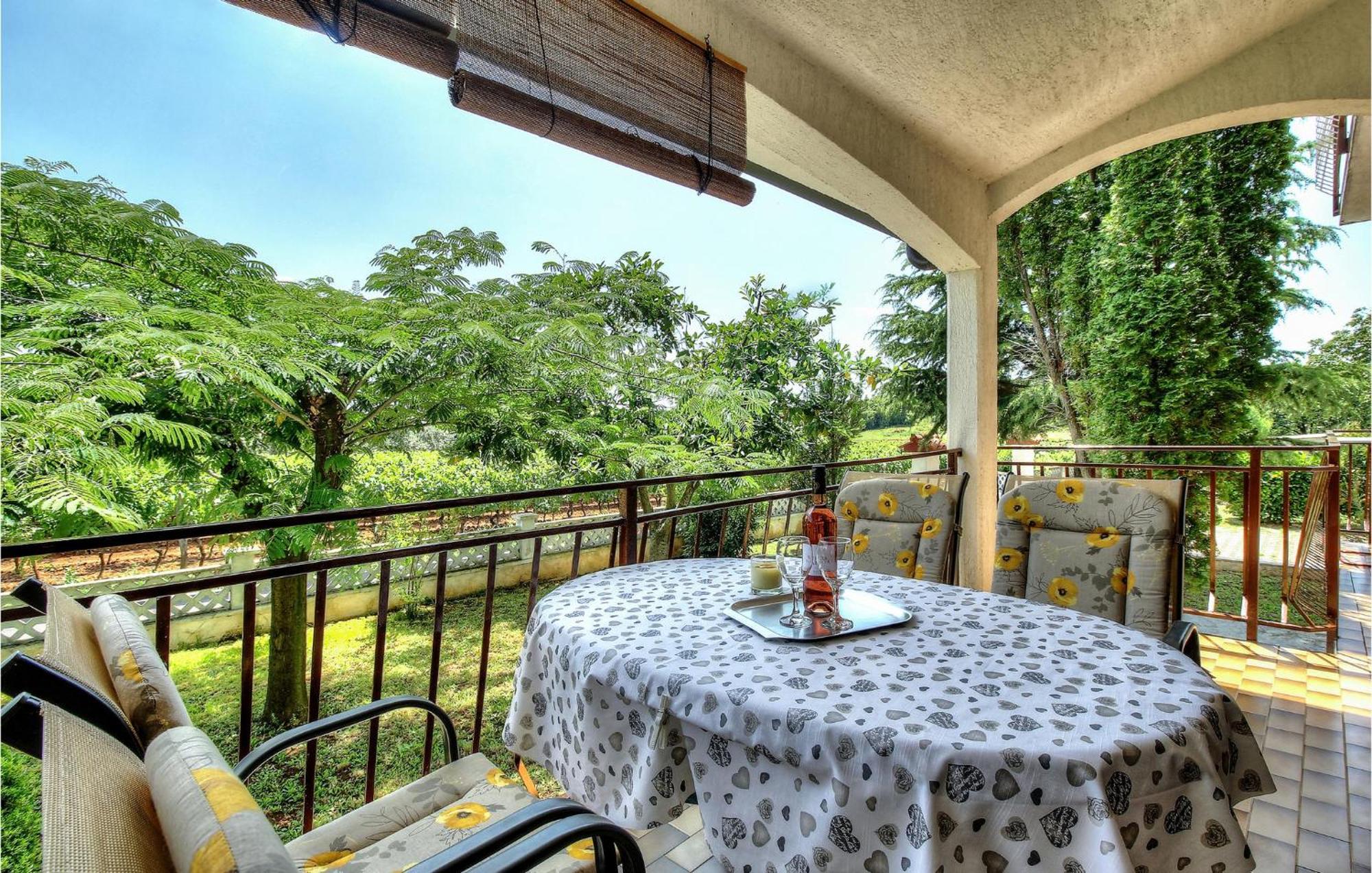 Amazing Apartment In Porec With Wifi Esterno foto