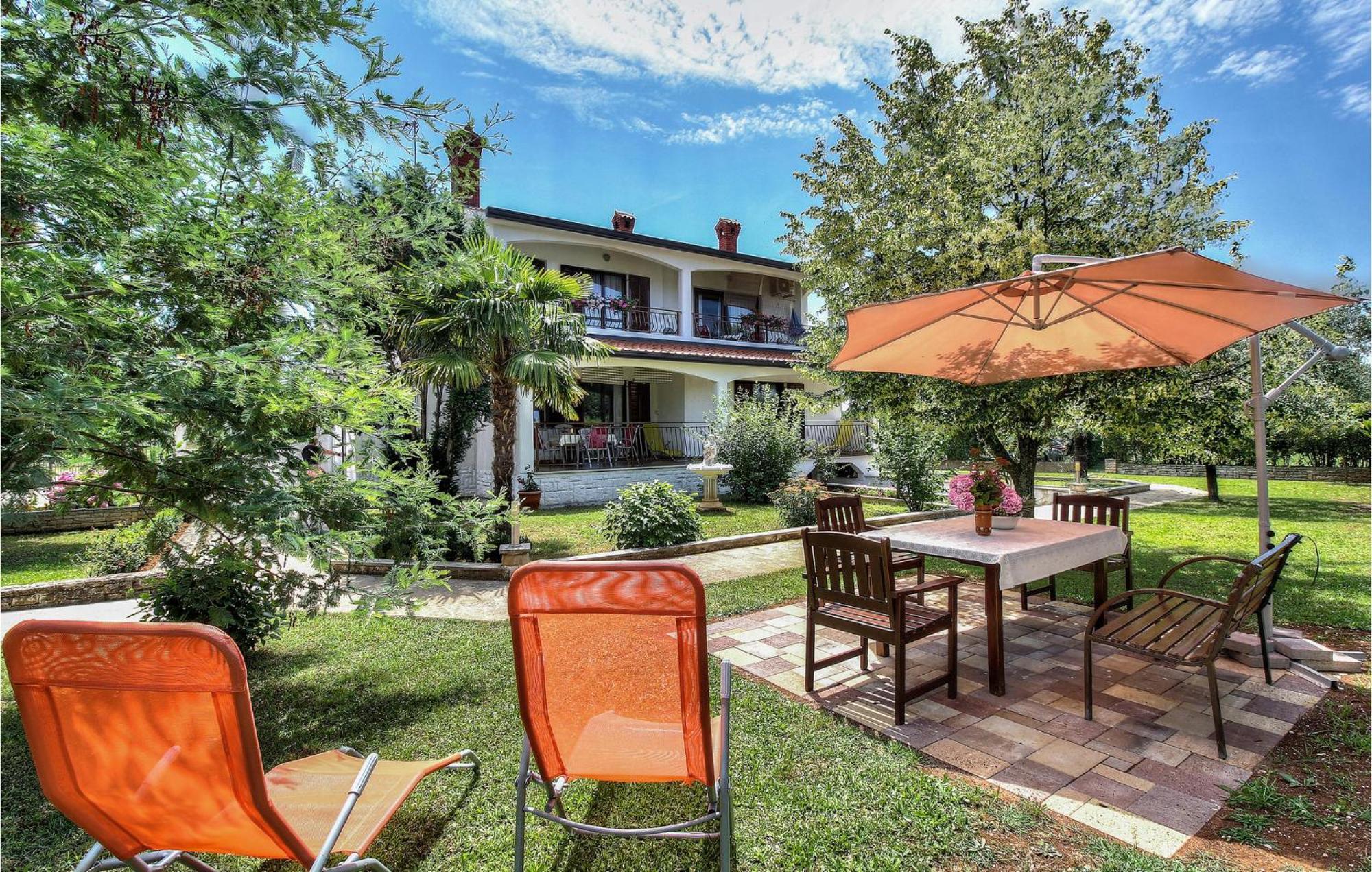 Amazing Apartment In Porec With Wifi Esterno foto